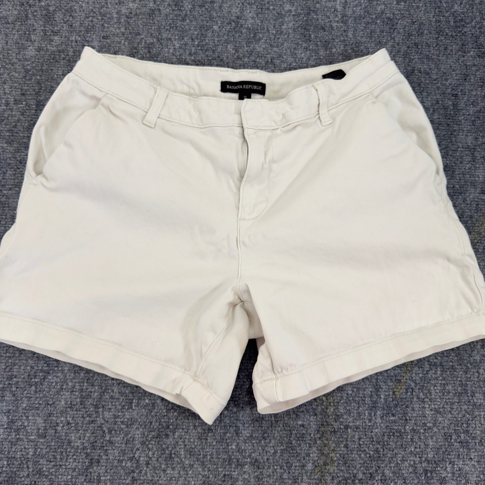 Banana Republic Chino Shorts Cream Off White Size 12